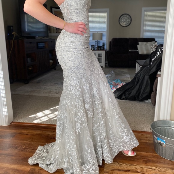 Jovani Formal Lace Dress Silver Size 00 - Picture 1 of 8